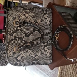 Aldo NWOT snakeskin alma style handbag with crossbody strap!